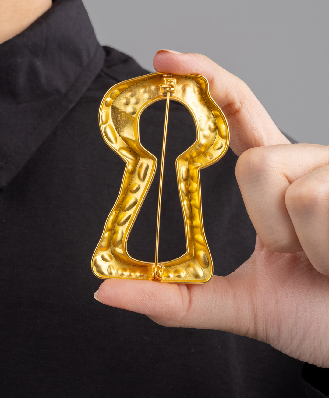 Keyhole Brooch