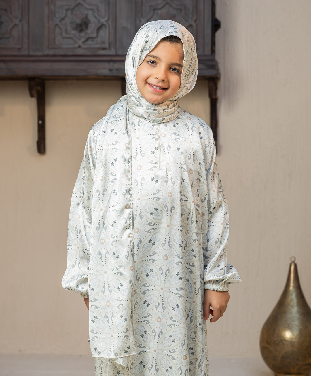 Fancy Satin Kids Isdal