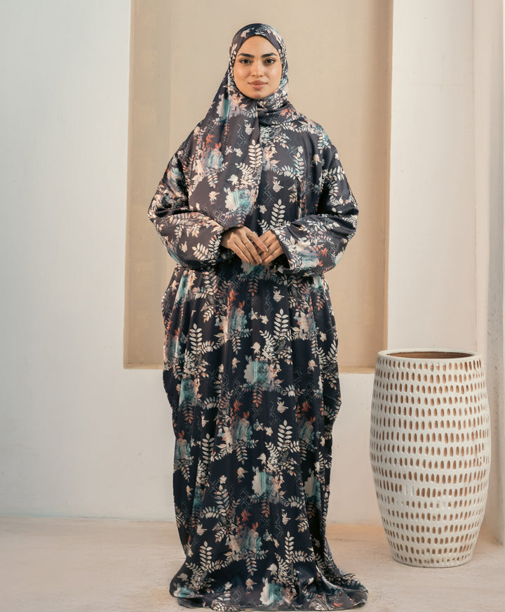 Dark Floral Satin Isdal