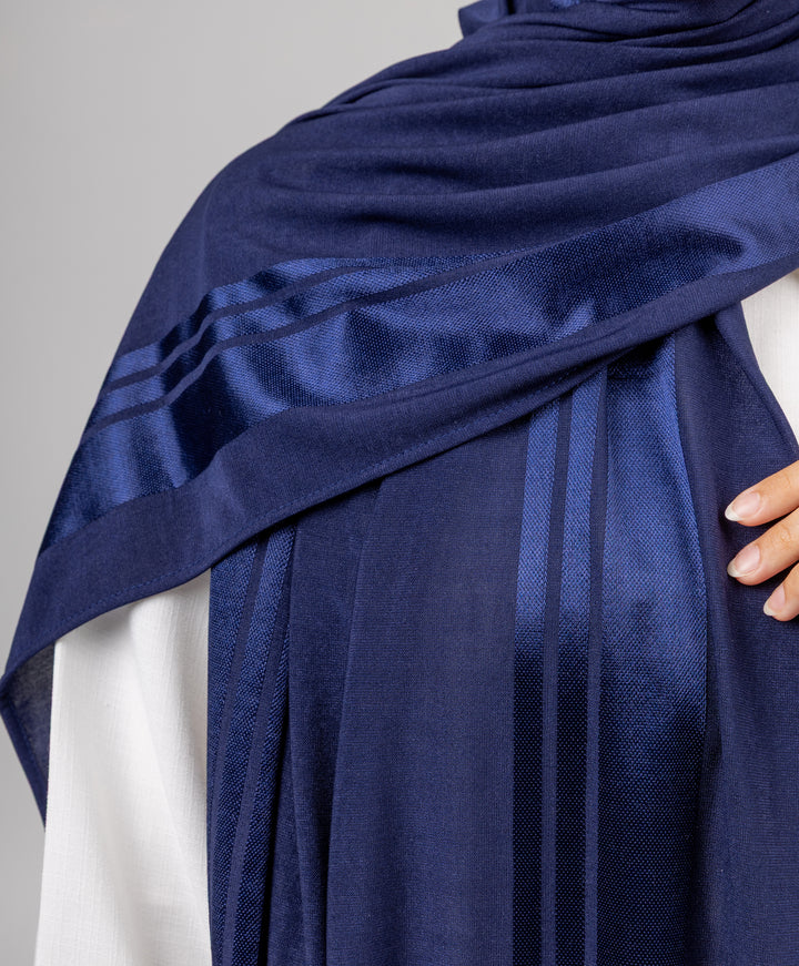 Luxurious Kuwaiti Scarf