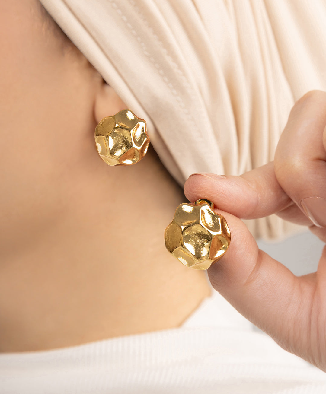 Rosette Gold Earrings