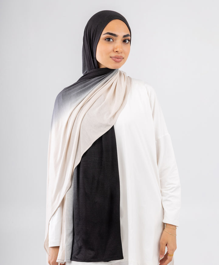 Kuwaiti Gradient Scarf