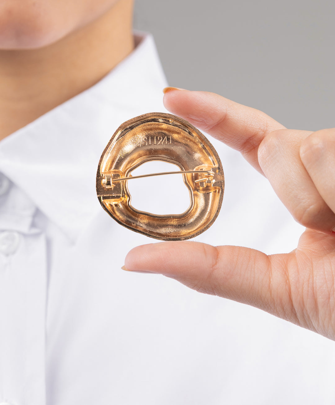 Round Brooch