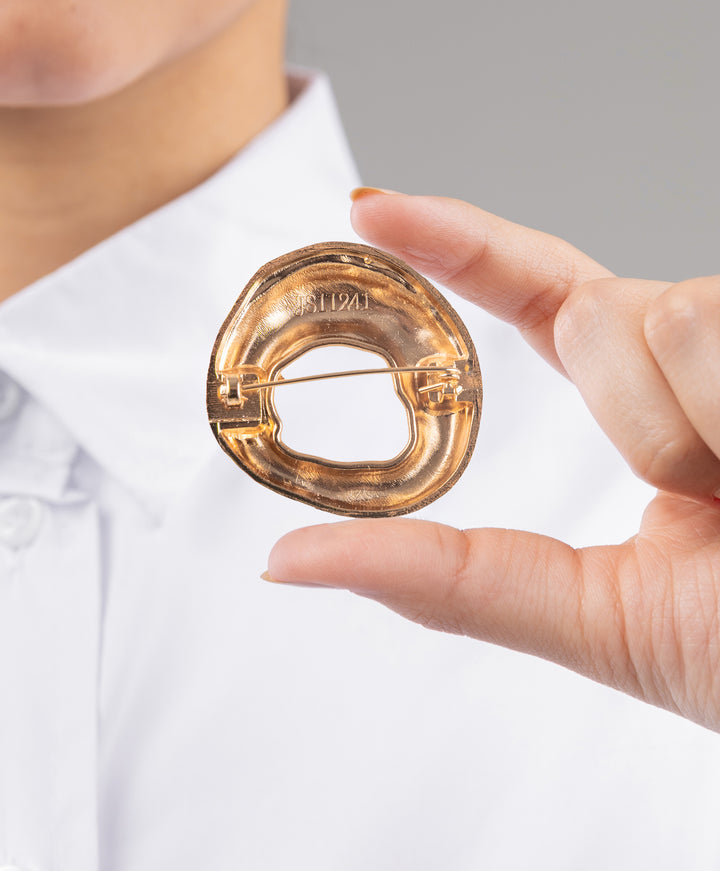 Round Brooch