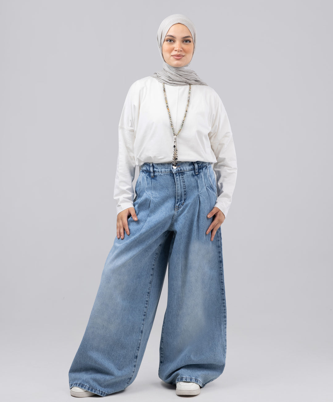 Pleated Wide Leg Denim Pants