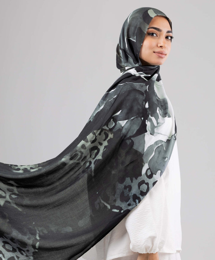 Shadow Modal Scarf