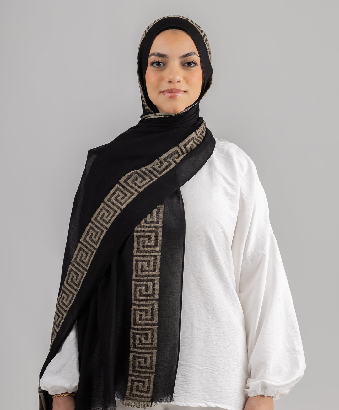Meander Majesty Linen Scarf
