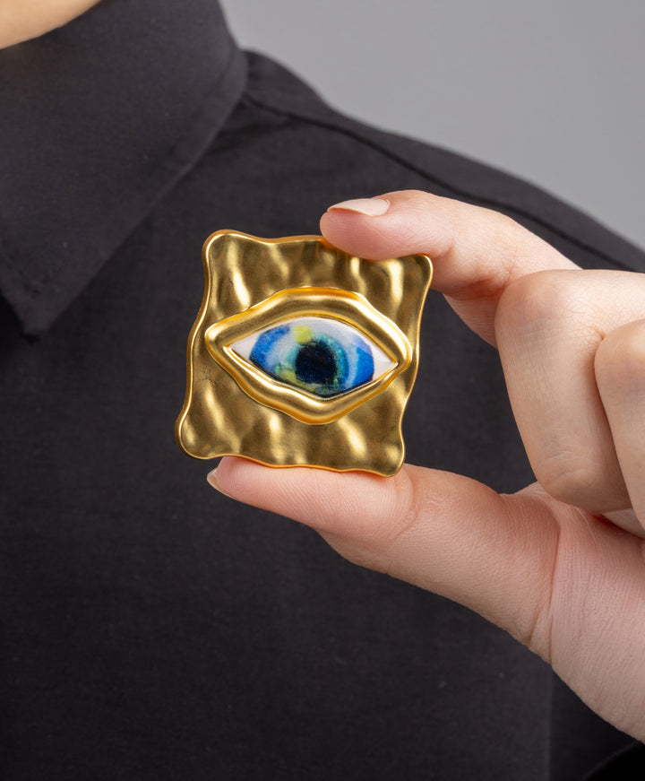 Orveil Brooch