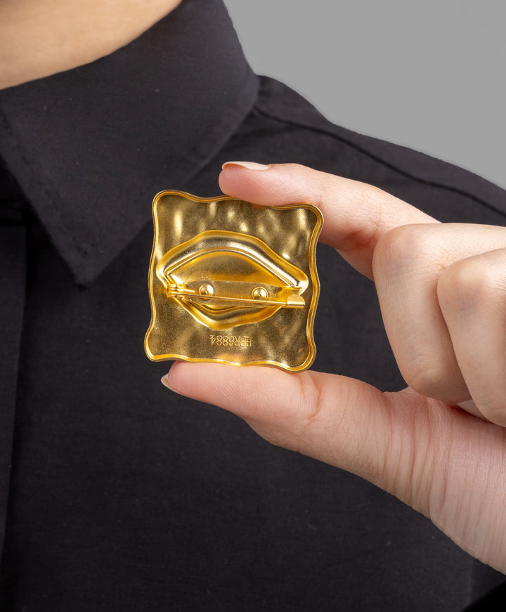 Orveil Brooch