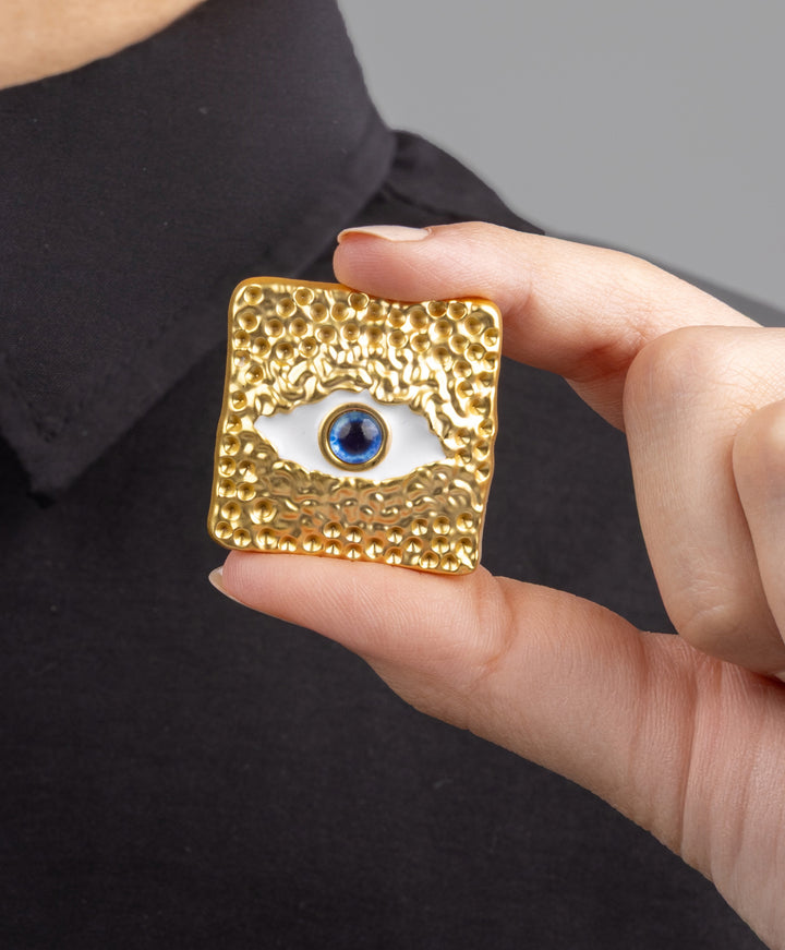 Oreille Brooch