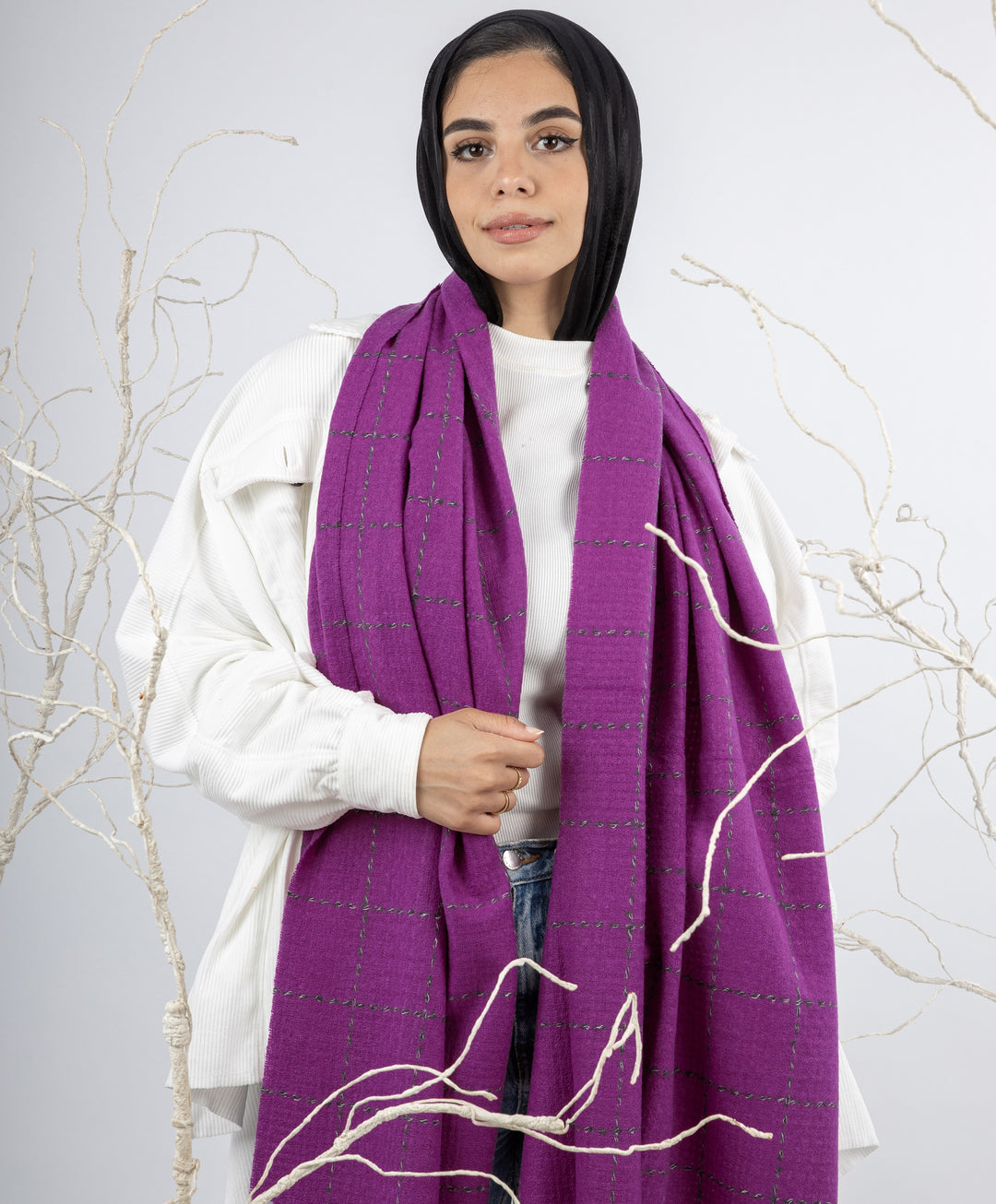 Fresh Winter Shawl – Le Voile - Main Image