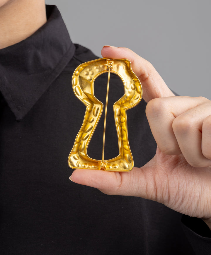 Keyhole Brooch