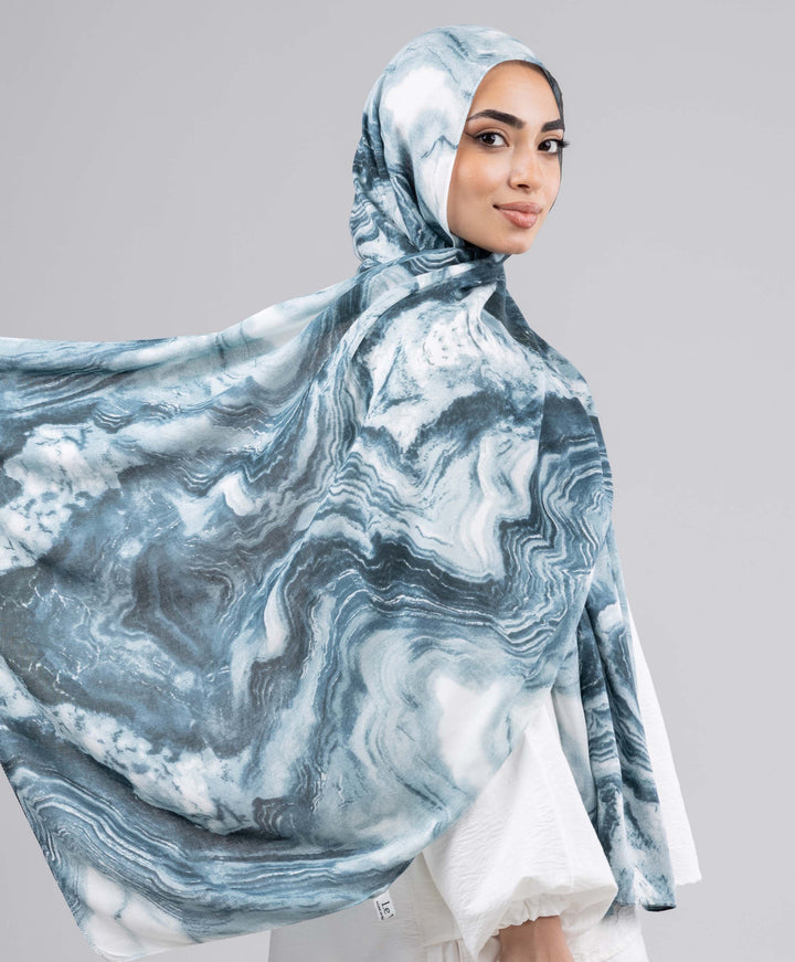 Wavy Modal Scarf
