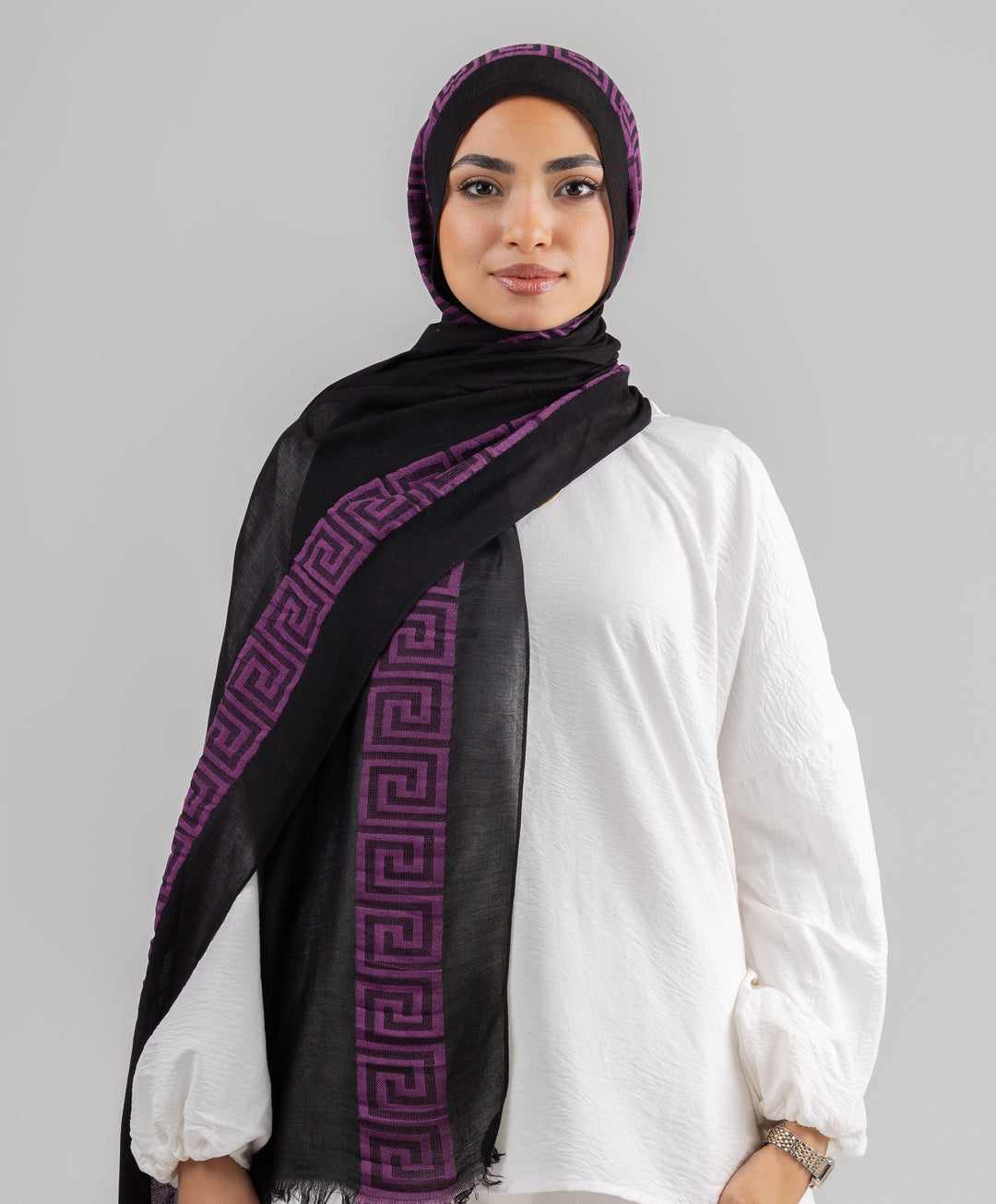 Meander Majesty Linen Scarf
