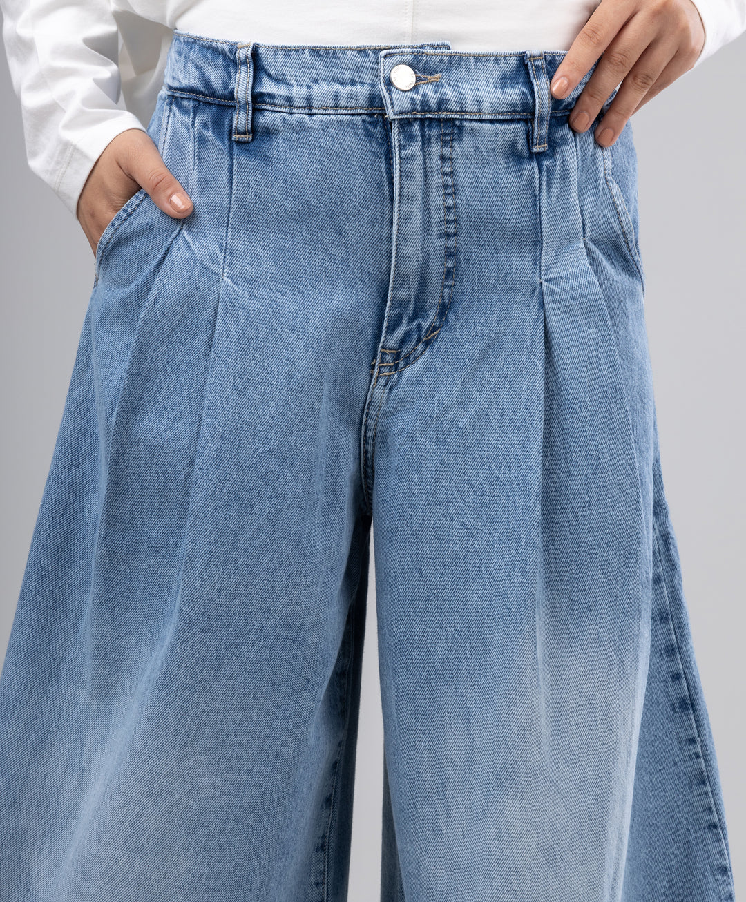Pleated Wide Leg Denim Pants