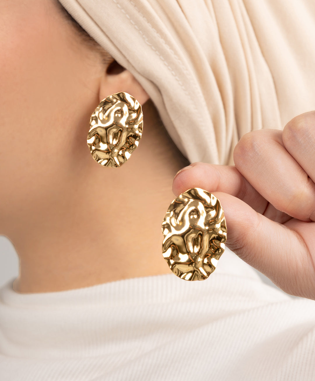 Mira Gold Earrings