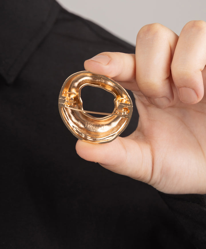 Round Brooch