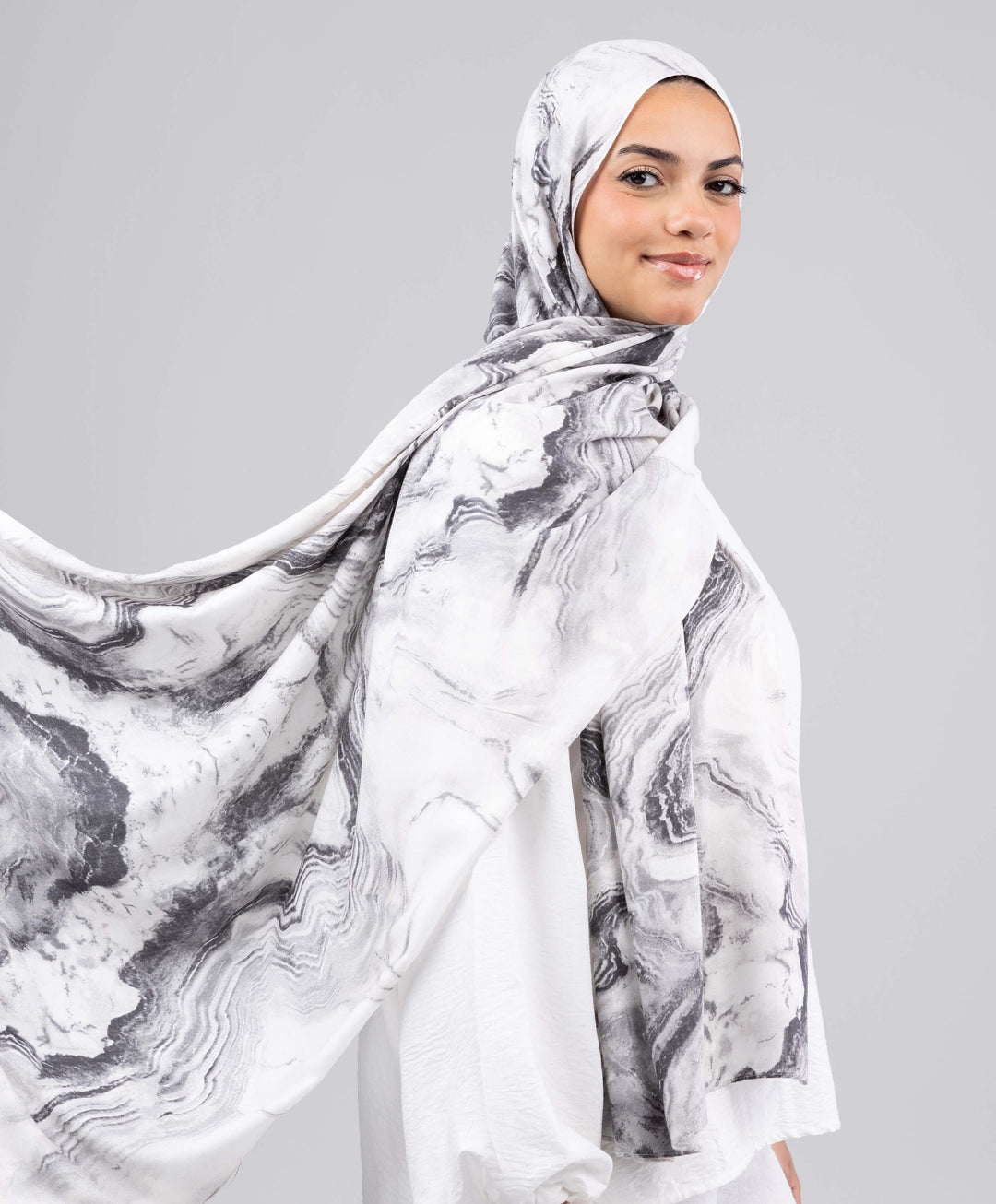 Wave Modal Scarf
