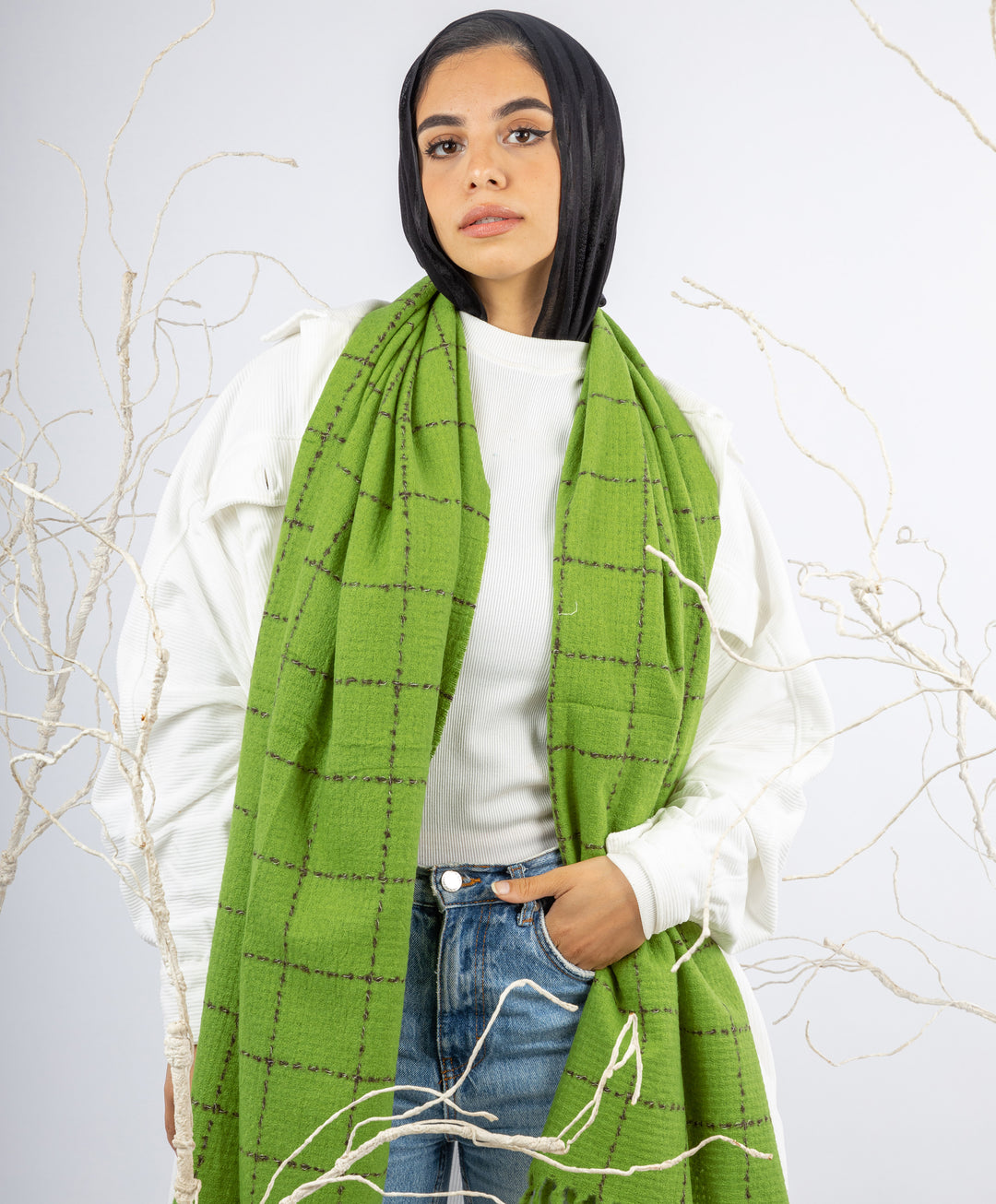 Fresh Winter Shawl – Le Voile - Main Image