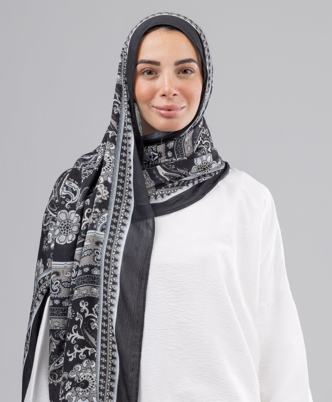 Noir Sponge Scarf