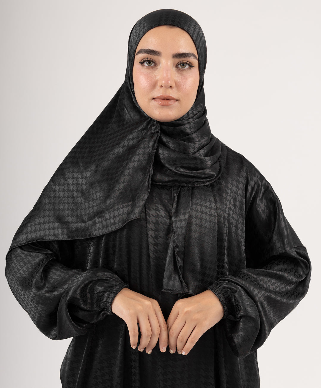 Jacquard Satin Isdal