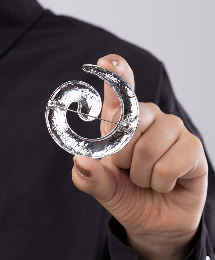 Whirl Brooch
