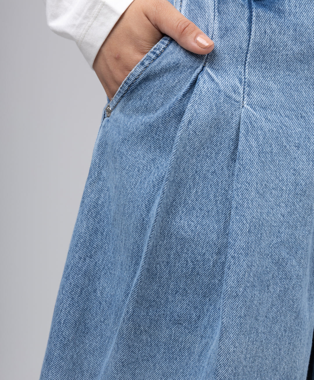 Pleated Wide Leg Denim Pants