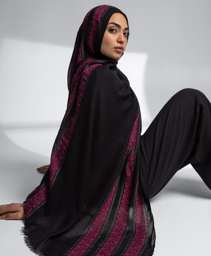 Midnight Lace Linen Scarf