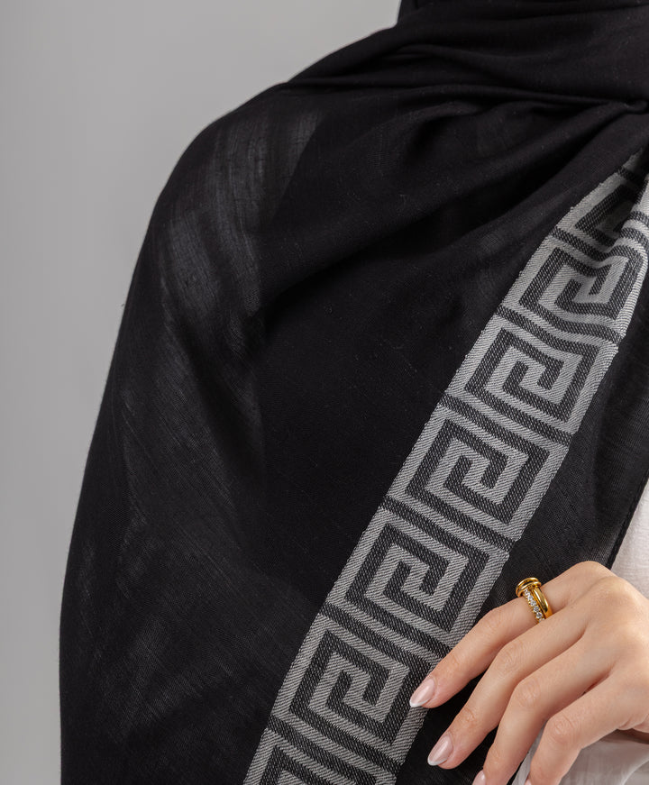 Meander Majesty Linen Scarf