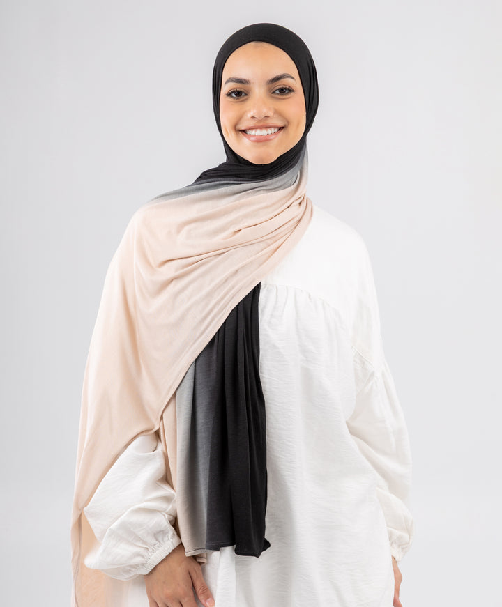 Kuwaiti Gradient Scarf