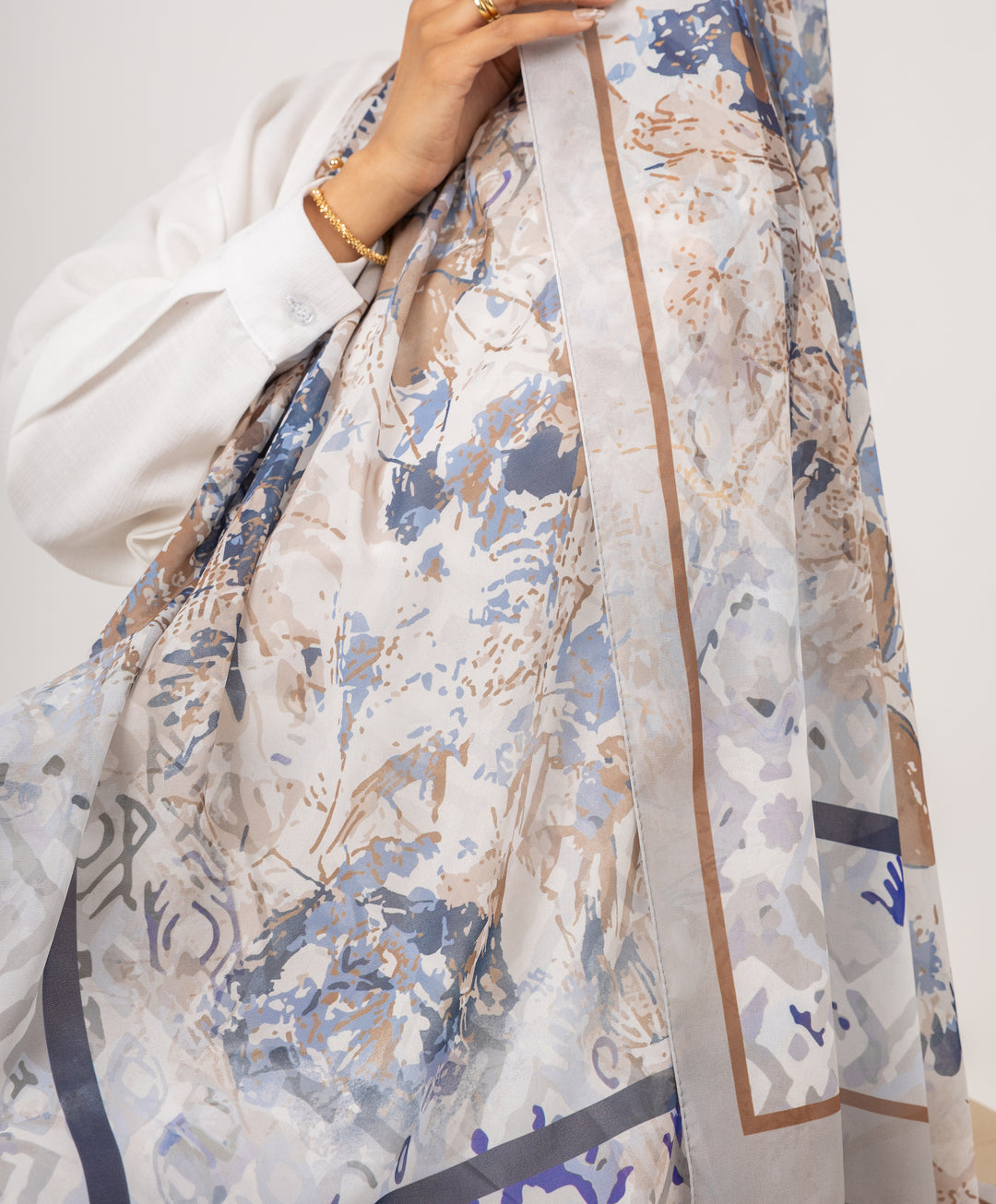 Aetherial Hues Scarf