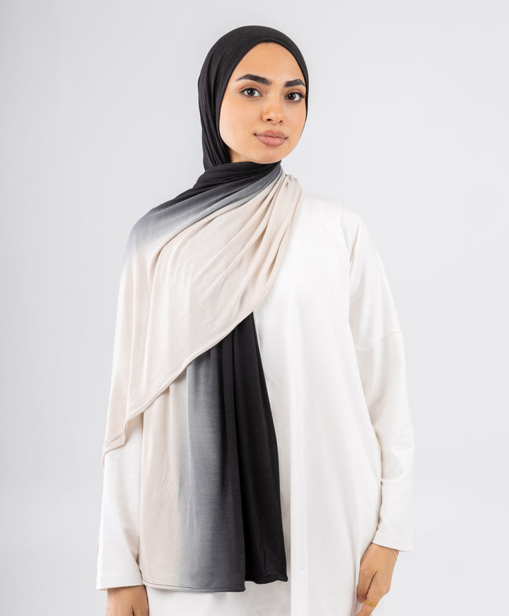 Kuwaiti Gradient Scarf