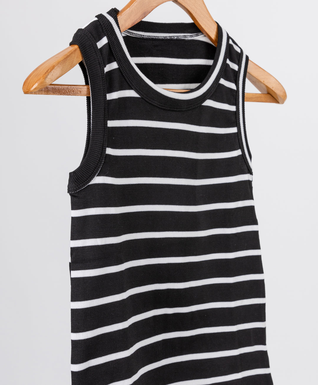 Stripped Sleeveless Shirt