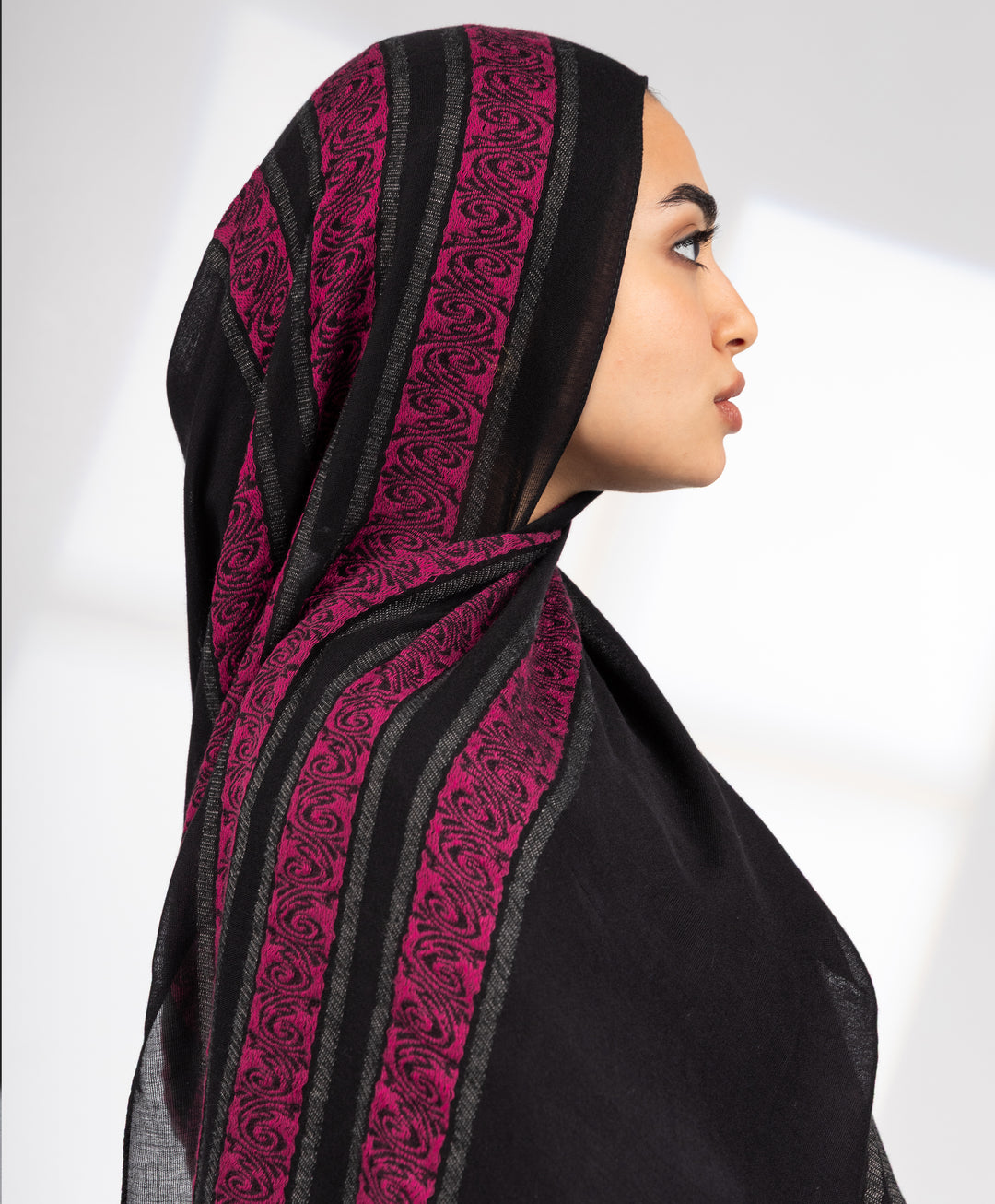 Midnight Lace Linen Scarf