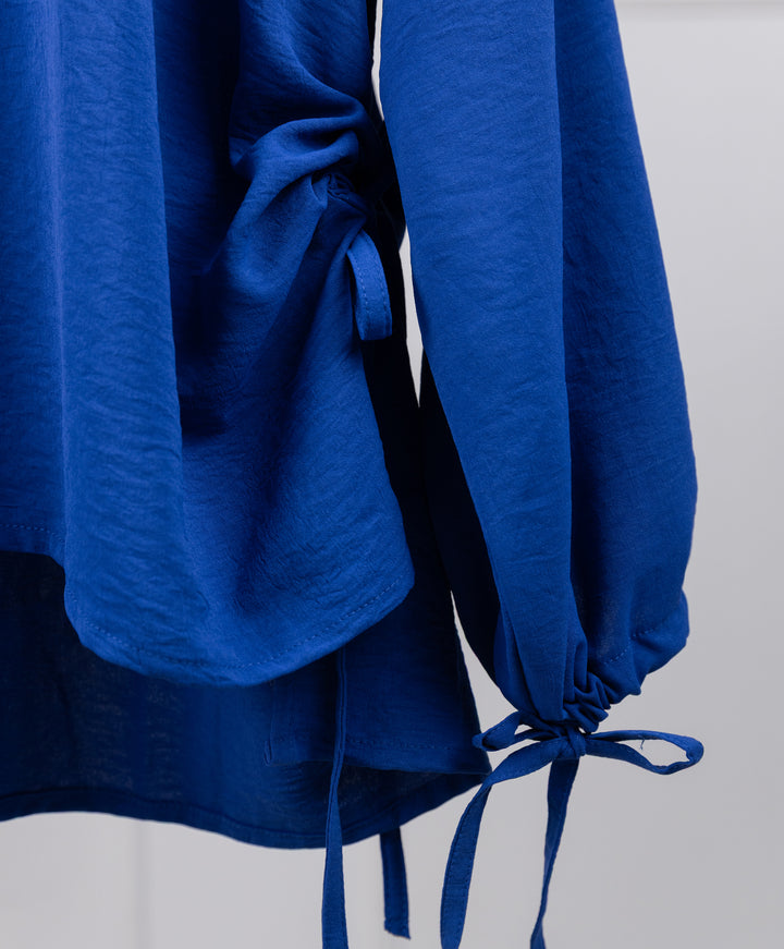 Essential Tie shirt