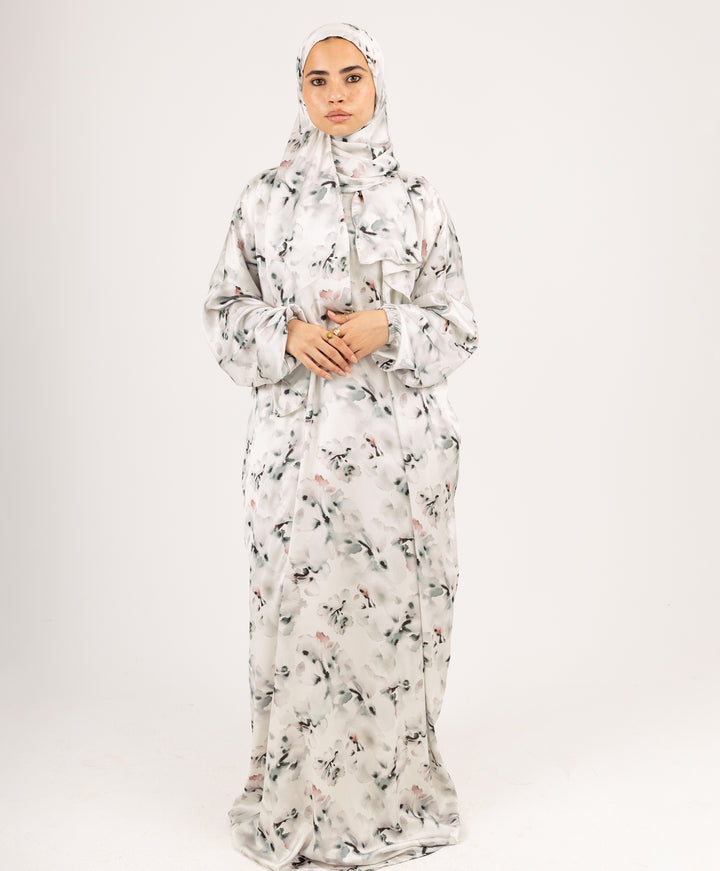 Pale Hues Satin Isdal