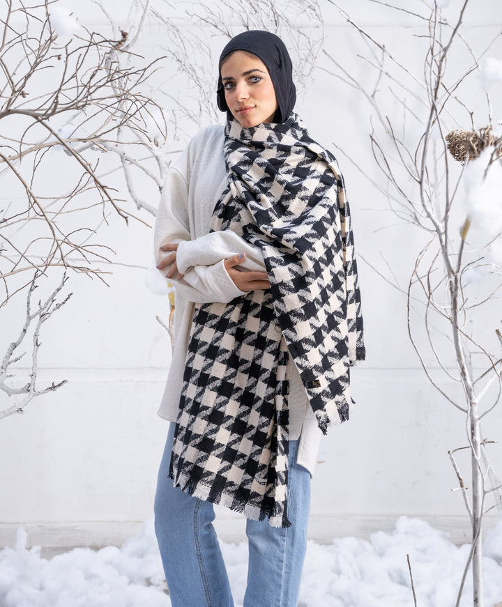 Houndstooth Winter Shawl