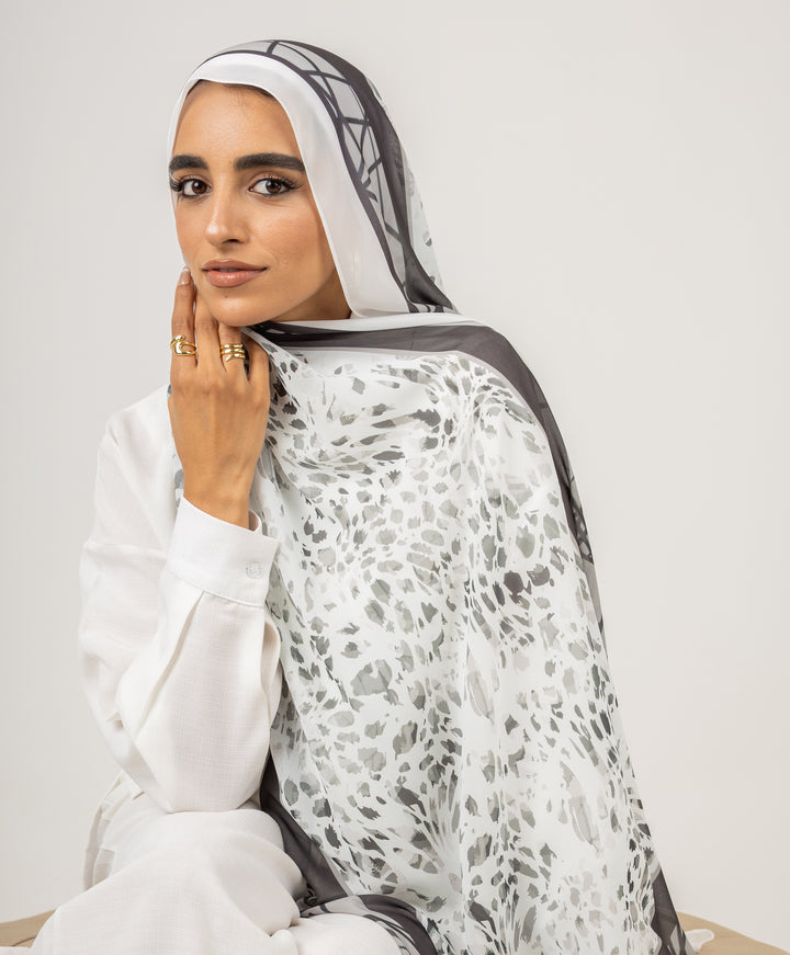 Ghost Leopard Scarf