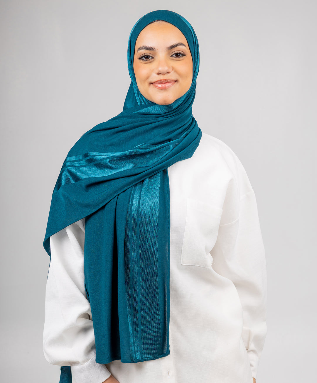 Luxurious Kuwaiti Scarf