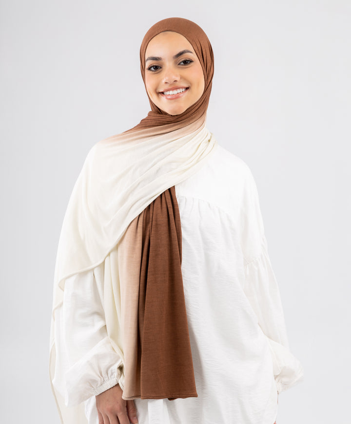 Kuwaiti Gradient Scarf