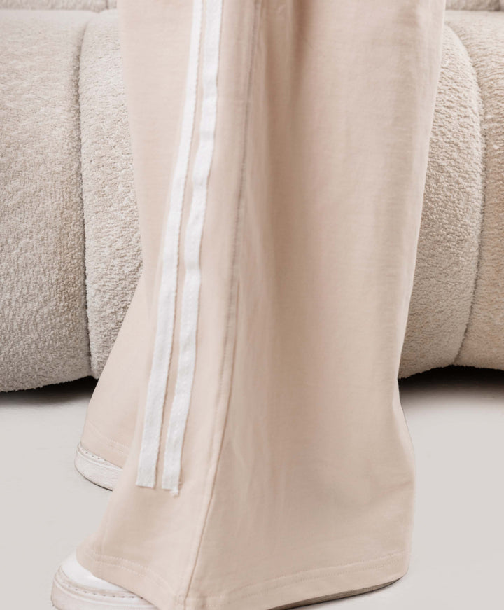 White Stripes Cotton Set