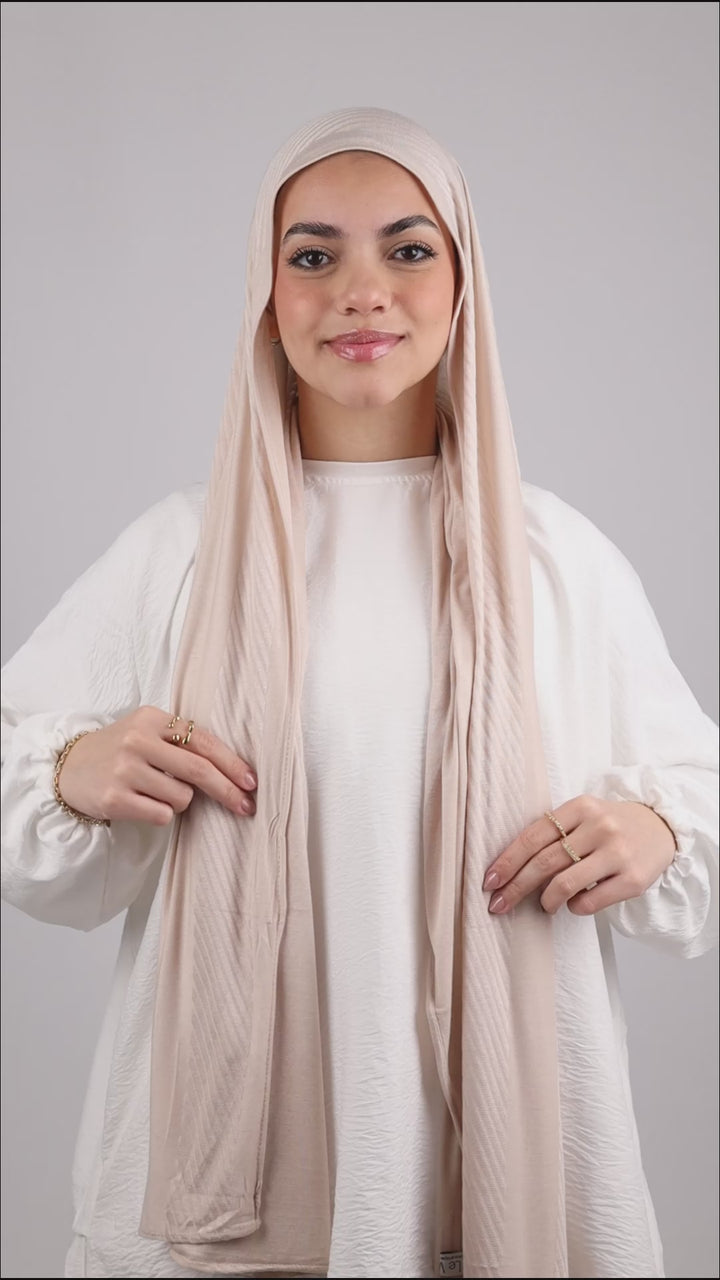 Dainty Kuwaiti Scarf