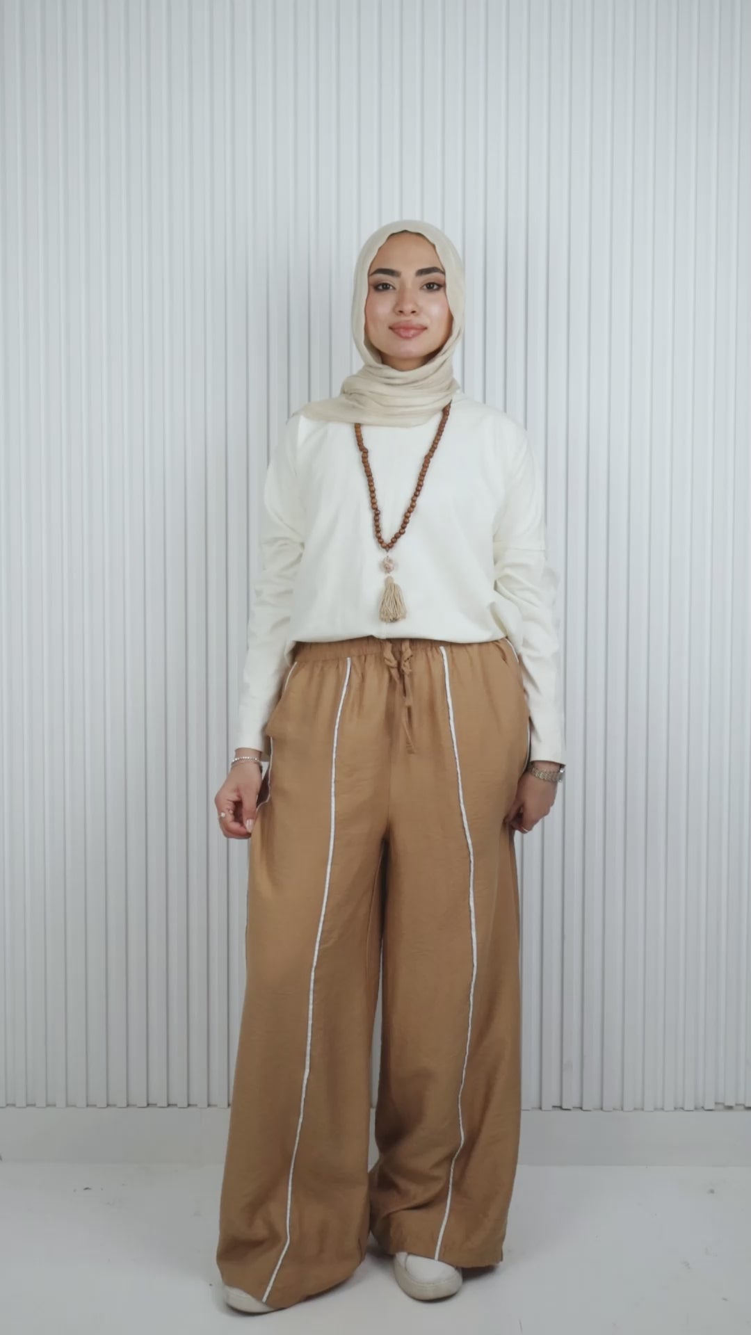 Piping Linen Pants