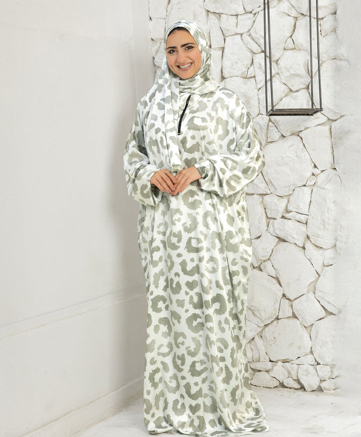 Sage Leopard Satin Isdal